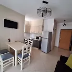 Vacanze Pushime Albania Апартаменты *