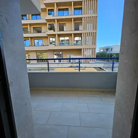 Vacanze Pushime Albania * Radhimë