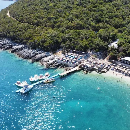 Vacanze Pushime Albania * Radhimë