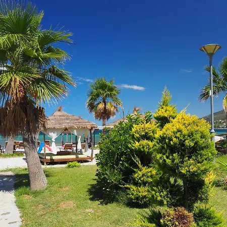 Vacanze Pushime Albania Апартаменты *