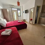 Vacanze Pushime Albania Apartment *