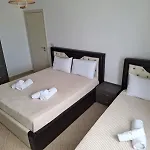 Vacanze Pushime Albania Radhimë