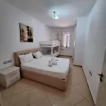 Vacanze Pushime Albania Apartment *