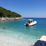 Apartment Vacanze Pushime Albania *