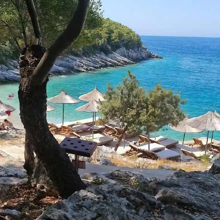 Vacanze Pushime Albania * Radhime