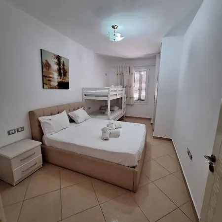 Vacanze Pushime Albania Apartamento *